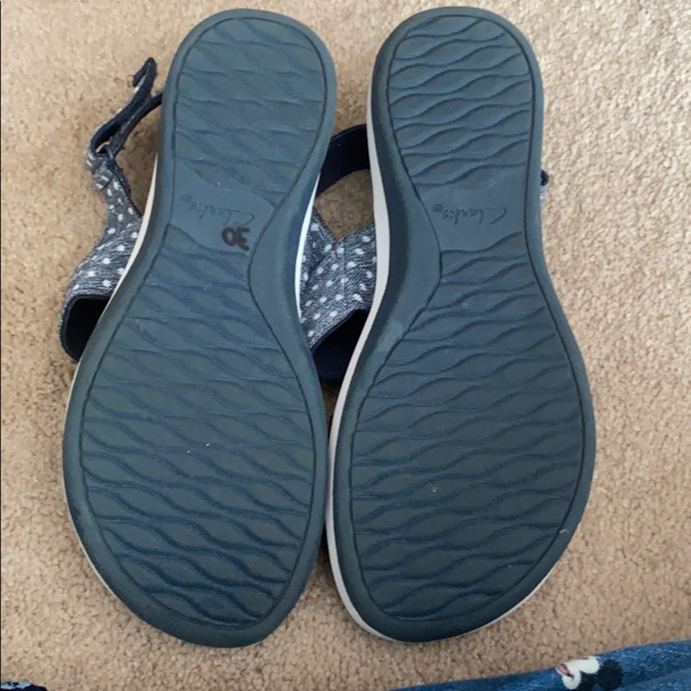 Sandals - Picture 2 of 6